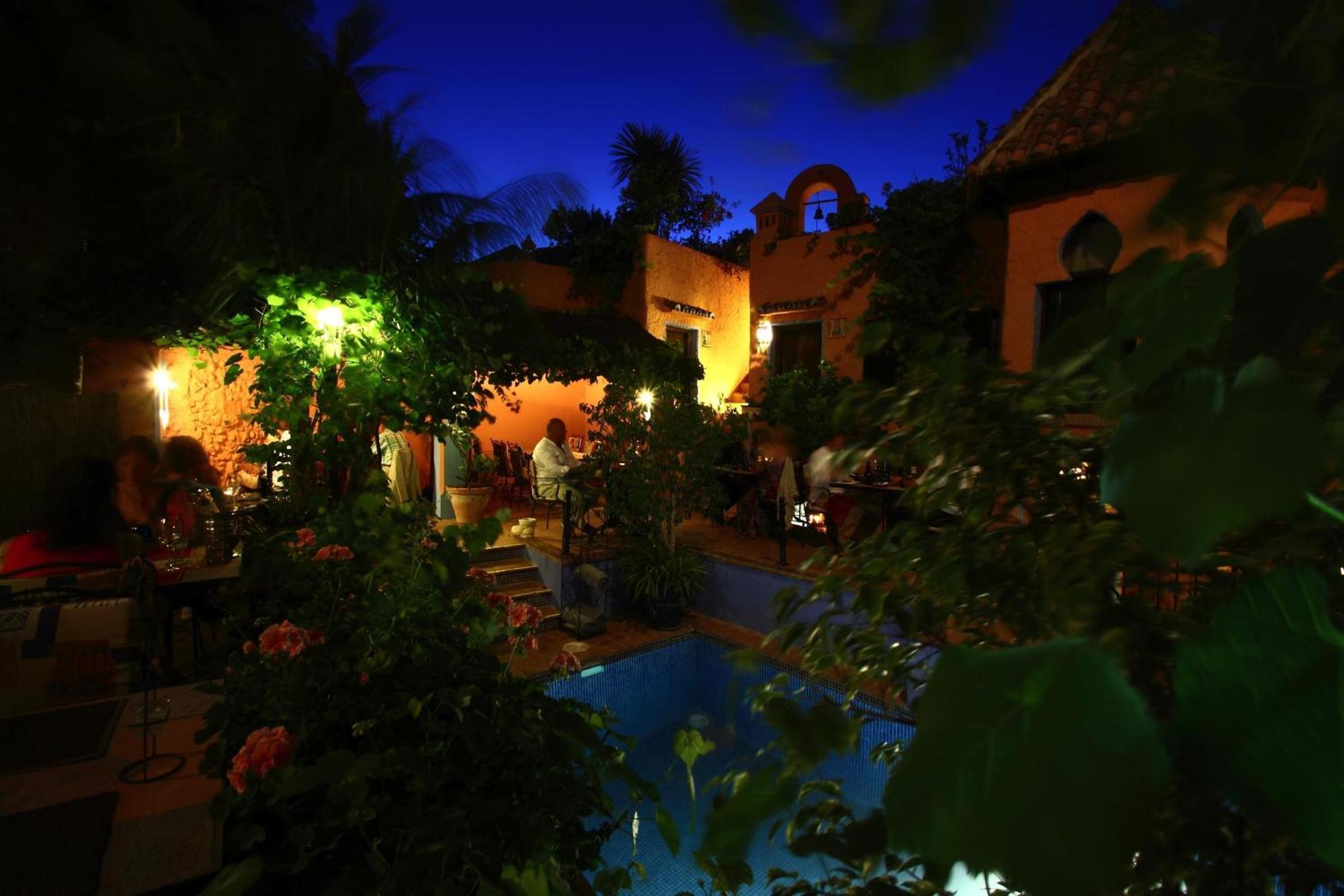Hotel Amanhavis ベナアビス エクステリア 写真